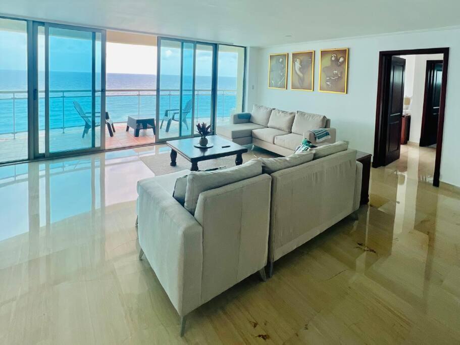 Beach Front Penthouse In Exclusive Tower Санто Доминго Екстериор снимка