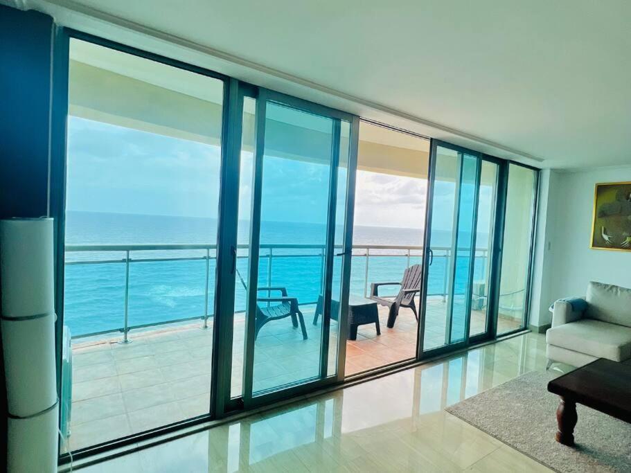 Beach Front Penthouse In Exclusive Tower Санто Доминго Екстериор снимка