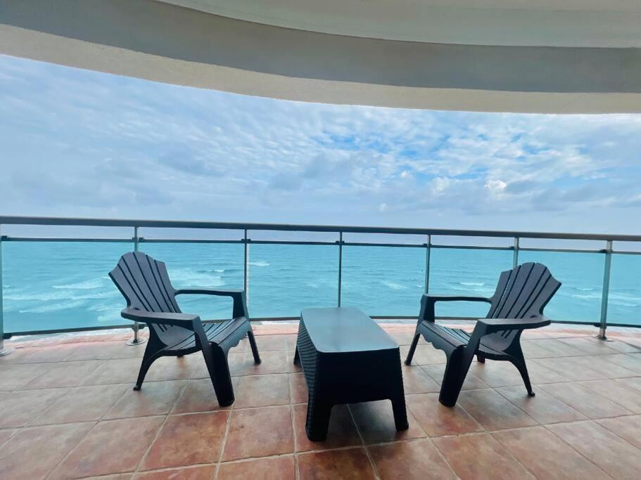 Beach Front Penthouse In Exclusive Tower Санто Доминго Екстериор снимка