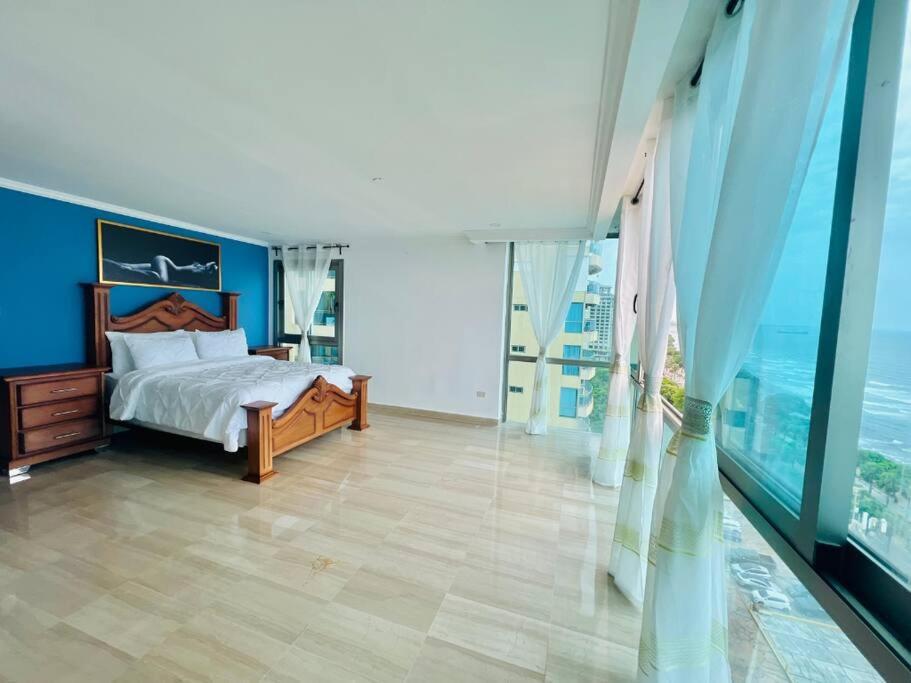 Beach Front Penthouse In Exclusive Tower Санто Доминго Екстериор снимка